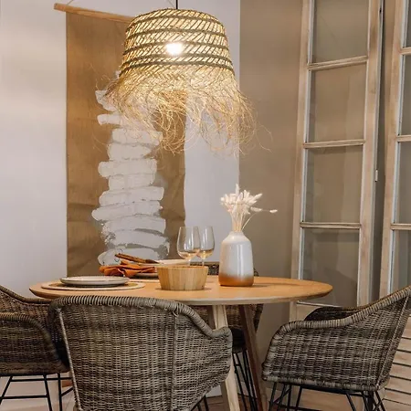 Apartment Sumba - 2 Bedrooms And Balcony In Santo Antonio