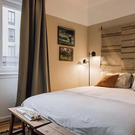 Sumba - 2 Bedrooms And Balcony In Santo Antonio アパート リスボン