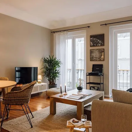 Sumba - 2 Bedrooms And Balcony In Santo Antonio * Lisbon