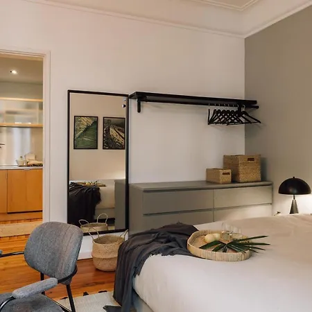 דירה Sumba - 2 Bedrooms And Balcony In Santo Antonio ליסבון