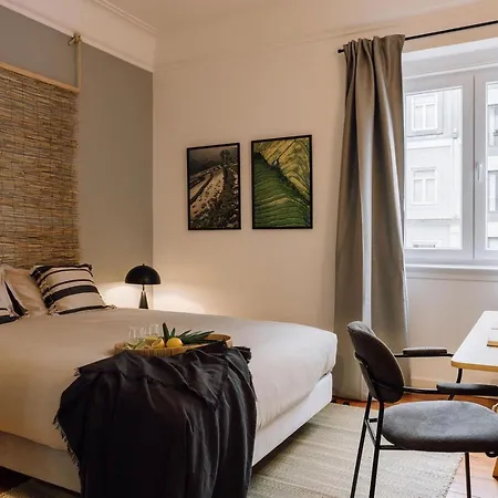 Sumba - 2 Bedrooms And Balcony In Santo Antonio ליסבון